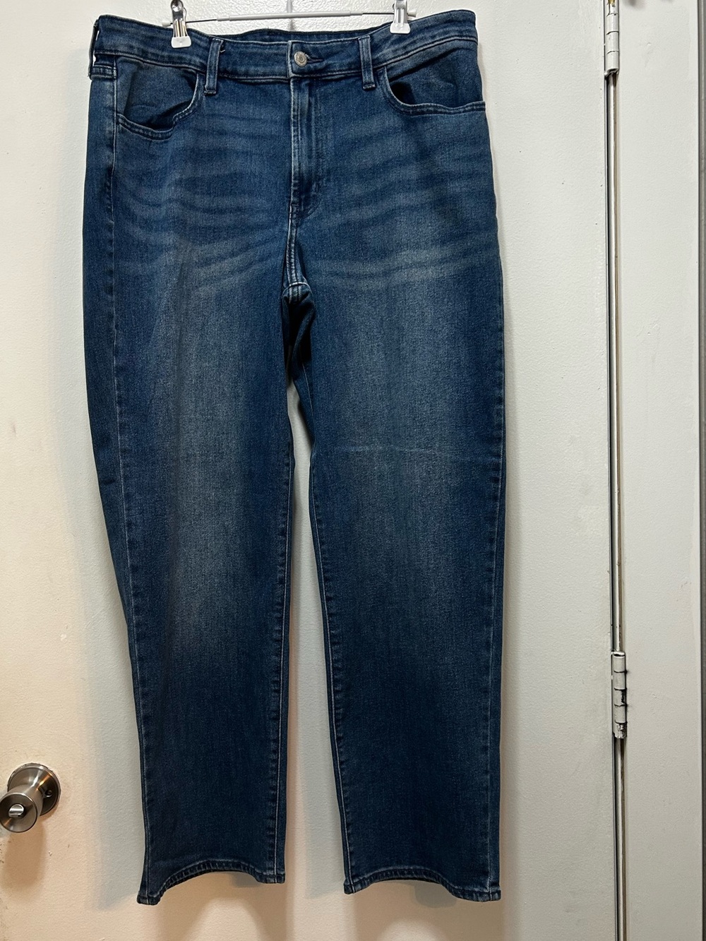 Old Navy Women's Slim Straight Jeans‎ in Dark Blue Wash